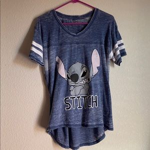 Lose fitting blue stitch t-shirt